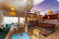阿布拉雷庭院旅館(Riad Abrare) - 家庭旅館
