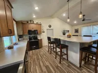 Packer Themed, Renovated 3 Bedroom, 2 1/2 Bath Home- Lambeau Field 16 Min Walk. - 4성급