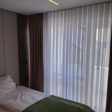 Room-single Room Without Balcony