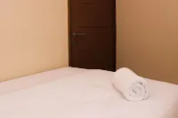 Best Deal 2Br Apartment at Cinere Bellevue Suites - Bãi đậu xe