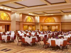 Sheraton Grand Chicago Riverwalk