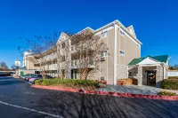 HomeTowne Studios Atlanta - Chamblee Hotels in Chamblee