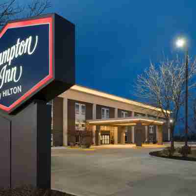 Hampton Inn Lawrence Hotel Exterior