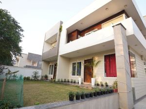 Mansavi Villa Homestay