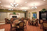 Holiday Inn Express & Suites Boston - Cambridge Hotel di Somerville