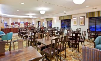 Holiday Inn Express & Suites Puyallup (Tacoma Area)