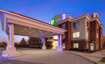 Holiday Inn Express & Suites Detroit - Farmington Hills