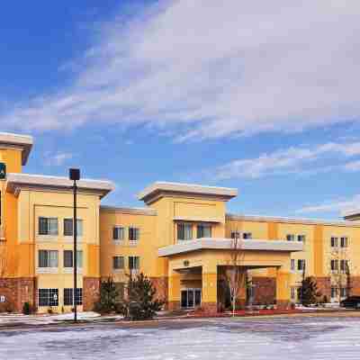 La Quinta Inn & Suites by Wyndham Elk City Hotel Exterior