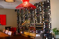 Alexxanders Hotel & Boardinghouse, Restaurant - bar