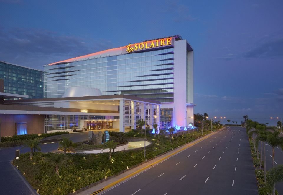 solaire resort and casino