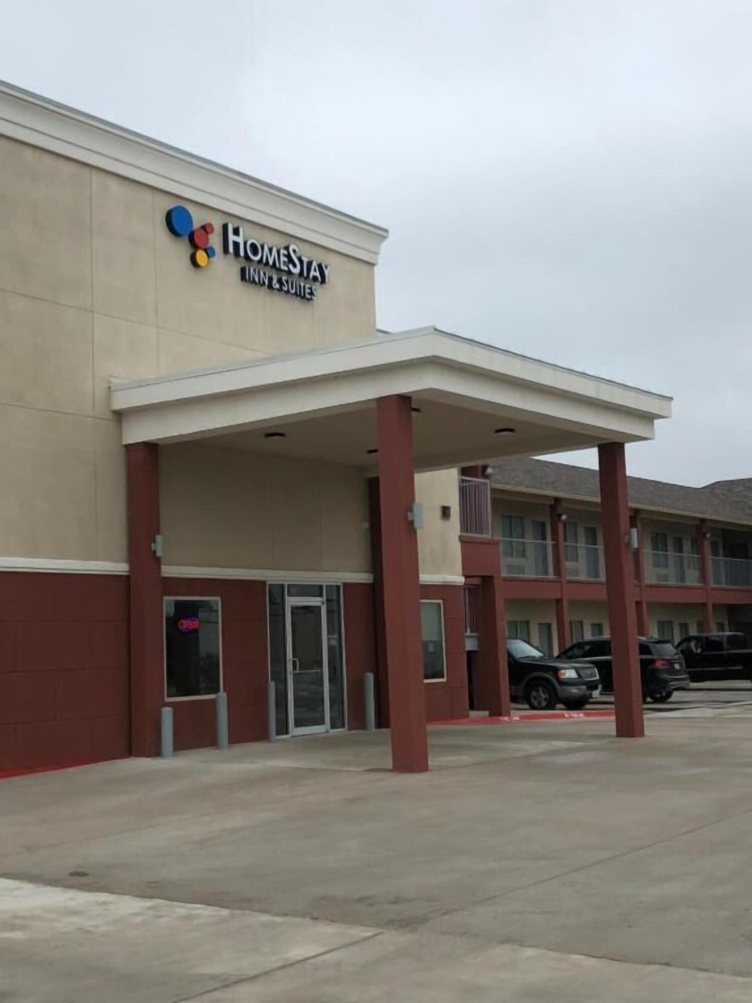 HomeStay Inn & Suites Edinburg