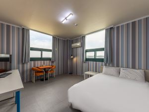 Namdang Port Ocean Fantasy Hotel