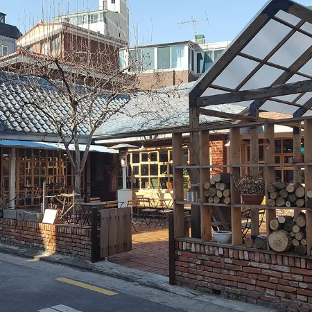Seoul Forest Stay Guesthouse Отели рядом с достопримечательностью «Сеульский лесной парк»