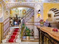 Hotel Mozart Hotels near Metro Etangs Noirs