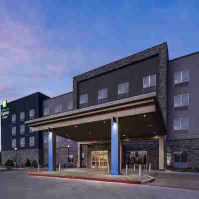 Holiday Inn Express & Suites Odessa I-20 Hotel Exterior