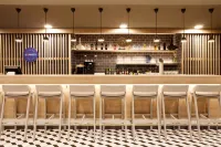Holiday Inn Express LUSTENAU by IHG - С баром