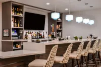 Courtyard by Marriott Eugene Downtown - bar