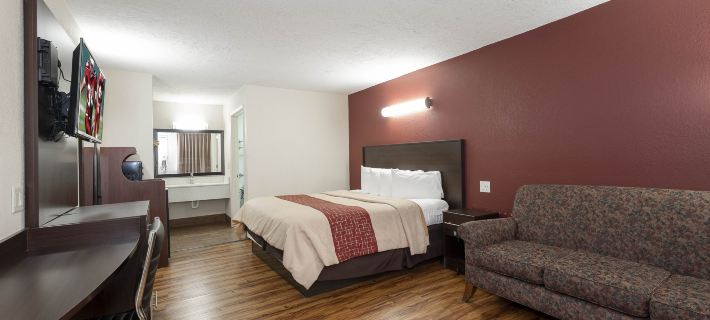 Red Roof Inn Starkville - University Hotels in Oktibbeha County