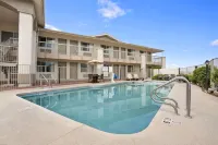 Days Inn by Wyndham Globe, Arizona - Family