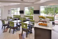 Holiday Inn Express & Suites MOORESVILLE - LAKE NORMAN by IHG - breakfast
