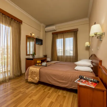 Lakonia Hotel