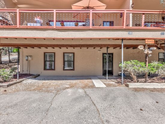 Sisters Too by Ruidoso Vacation Rentals