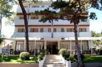 Hotel Meublè Nazionale Hotel a Lignano Pineta