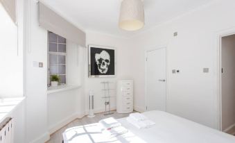Modern 2 Bedroom Apartment in Marble Arch - Housity