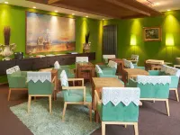 25hours Hotel Frankfurt The Goldman - فطور