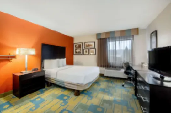 La Quinta Inn & Suites by Wyndham Mansfield Oh