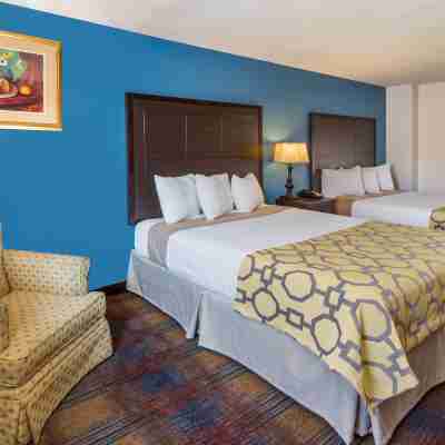 Baymont by Wyndham Anderson Rooms