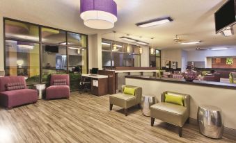 La Quinta Inn & Suites by Wyndham Charleston Riverview