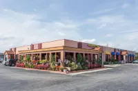 Days Inn by Wyndham West Allis/Milwaukee Hotels in West Allis