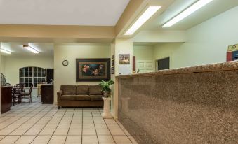 Super 8 by Wyndham Greenville
