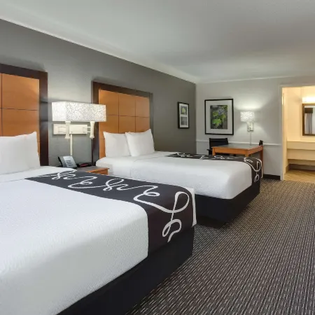 Days Inn by Wyndham Gainesville University I-75