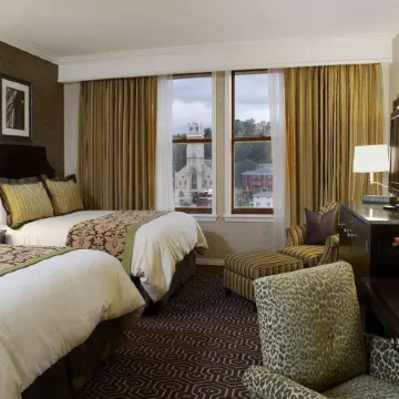 Hotel Julien Dubuque