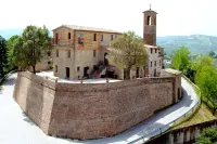 Il Paradiso del Re Hotels in Mondavio