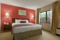 Ramada by Wyndham Raleigh - balcone