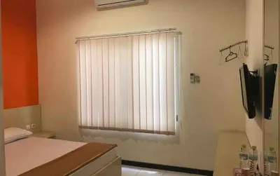 Pink House Hotels in Sumberasih
