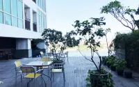 Best View & Strategic 2Br Apartment at Tamansari Papilio Hotels in Gayungan