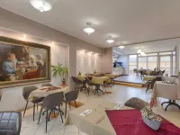 Triple M Hotel Hotels in Budapest