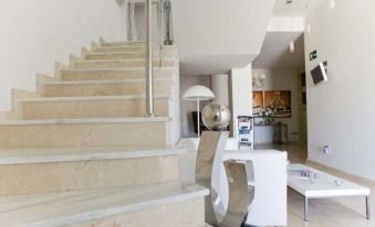 Hospedería Almundo by Alexandra Realty