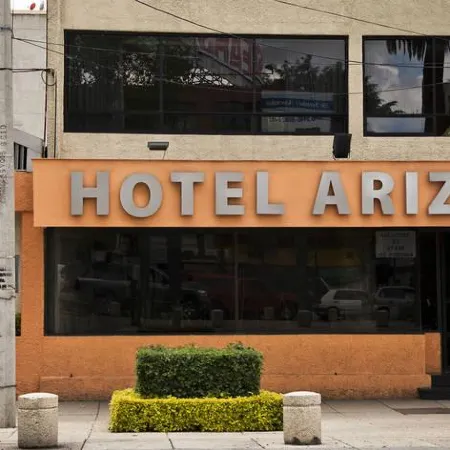 Hotel Arizona Отели рядом с достопримечательностью «Выставочный центр Reforma»
