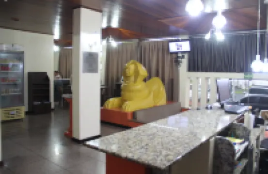 Oasis Chartouni Hotel