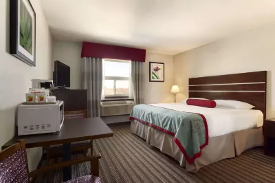 Super 8 by Wyndham Saskatoon Near Downtown Hôtels à : Saskatoon