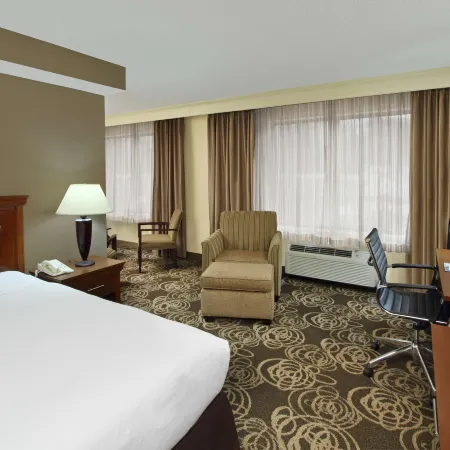 DoubleTree by Hilton Mahwah
