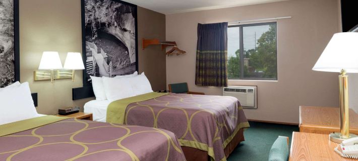 Super 8 by Wyndham Omaha NE Hotels in Omaha