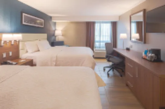 햄프턴 인 힐튼 몬테레이 갈레리아스  호텔