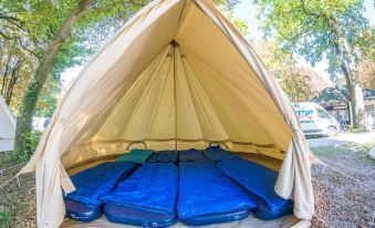 Zarautz Beachside Surf Camp - Housity