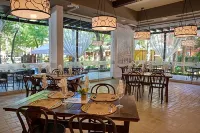 Party Hotel Zornitsa Các khách sạn gần Pomorie Lake